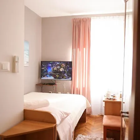 Goga בית הארחה