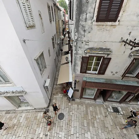 Goga בית הארחה זאדאר