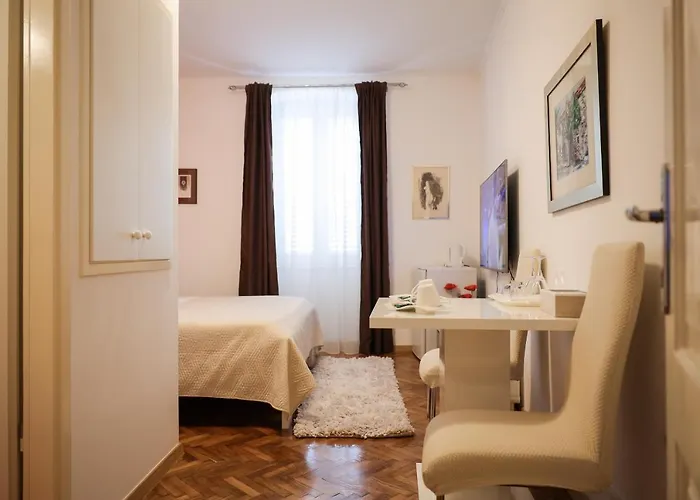 Goga Πανσιόν Ζαντάρ