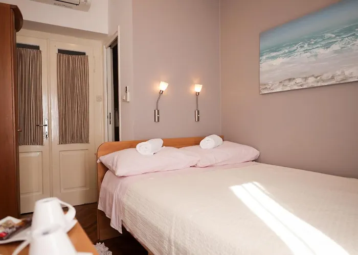 Πανσιόν Goga Ζαντάρ