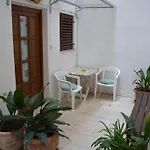 Gostinjska kuća Goga 3*